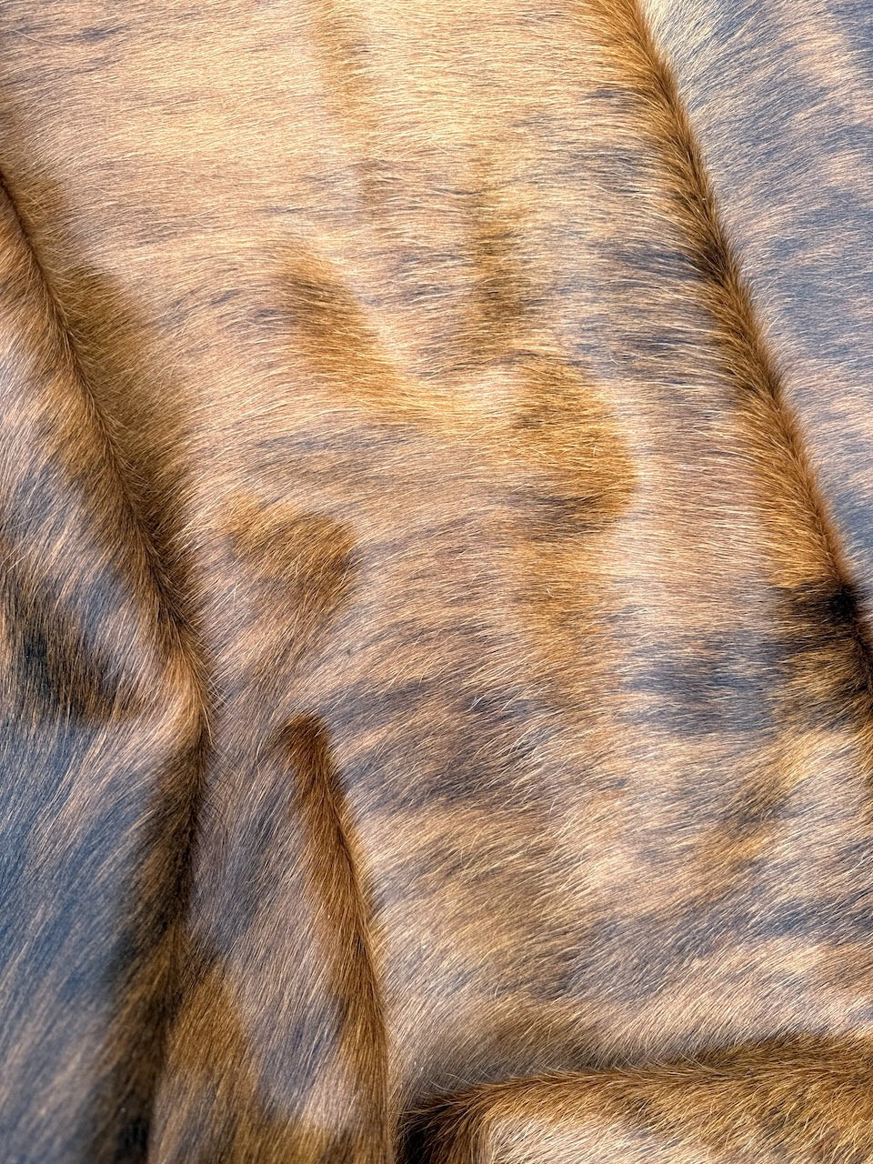 Premium Cowhide Rug 3333 245cm x 220cm (96" x 87") - cowhiderugslondon.co.uk