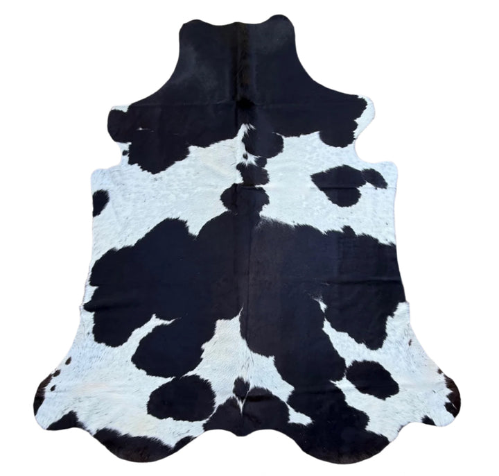 cowhide-rug-black-and-white