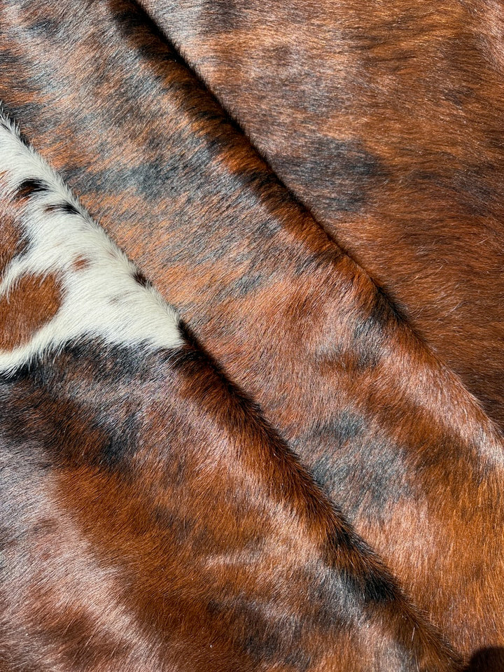 Premium Cowhide Rug  14254  231cm x 191cm (91" x 75") - cowhiderugslondon.co.uk