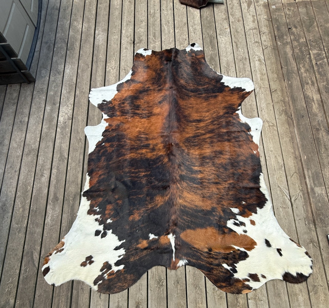 Premium Cowhide Rug  15209.  230cm x 217cm (91" x 85") - cowhiderugslondon.co.uk