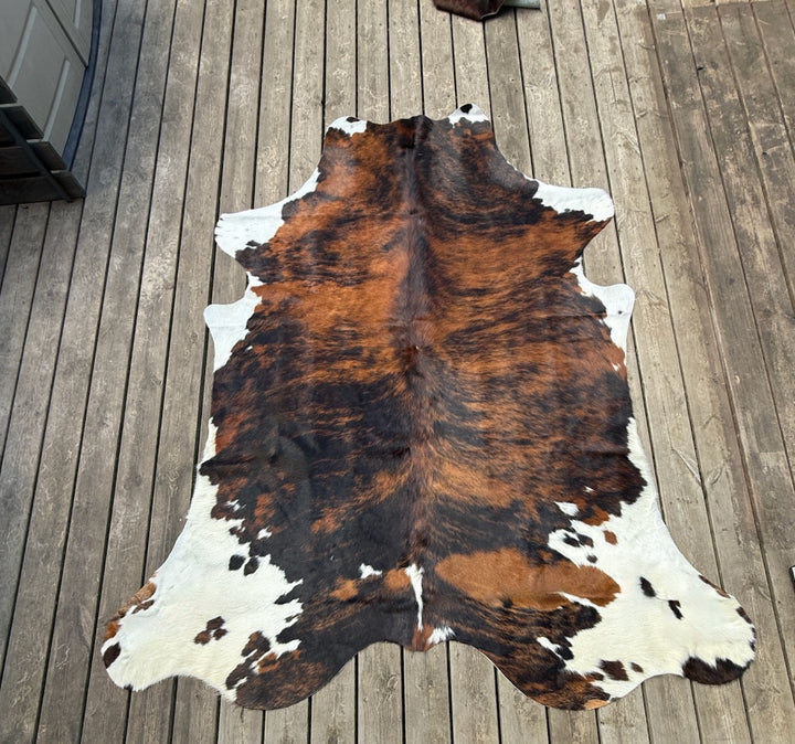 Premium Cowhide Rug  15209.  230cm x 217cm (91" x 85") - cowhiderugslondon.co.uk