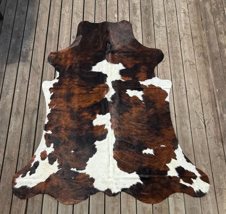 Premium Cowhide Rug 14849 220cm x 197cm (82" x 78") - cowhiderugslondon.co.uk
