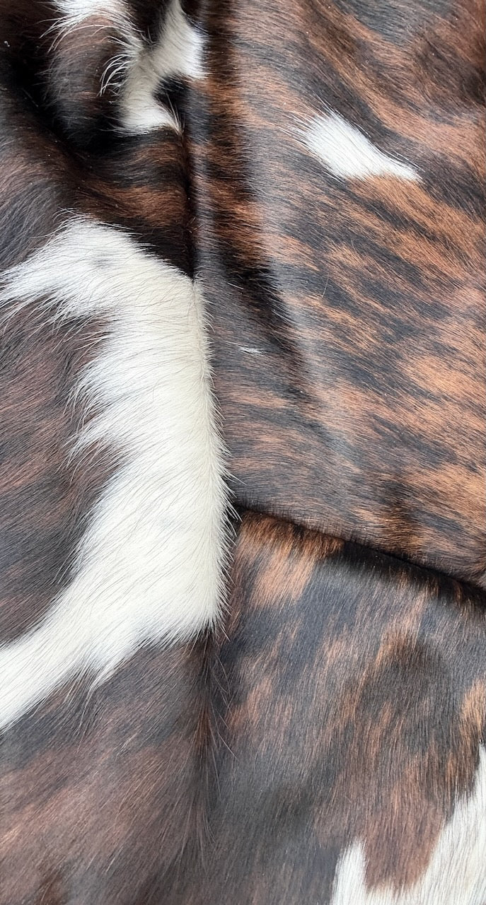 Premium Cowhide Rug  14613  245cm x 203cm (90" x 80") - cowhiderugslondon.co.uk