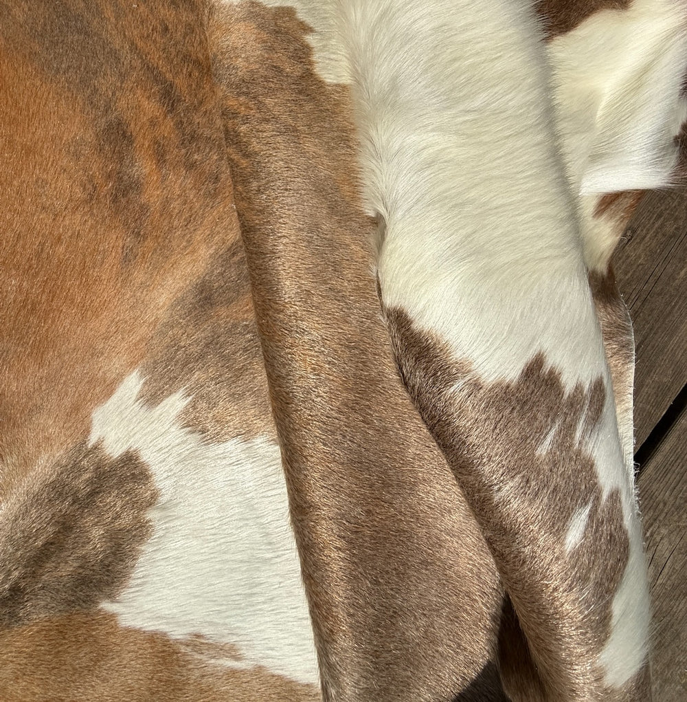 Premium Cowhide Rug 2738 235cm x 203cm (93" x 79") - cowhiderugslondon.co.uk