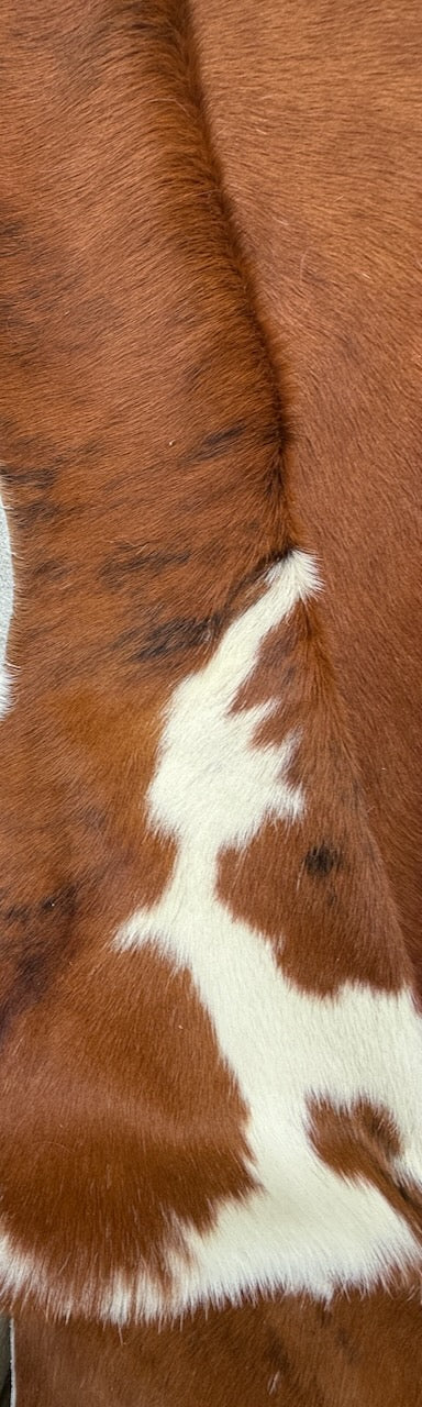 Premium Cowhide Rug 2605  232cm x 205cm (91" x 80") - cowhiderugslondon.co.uk