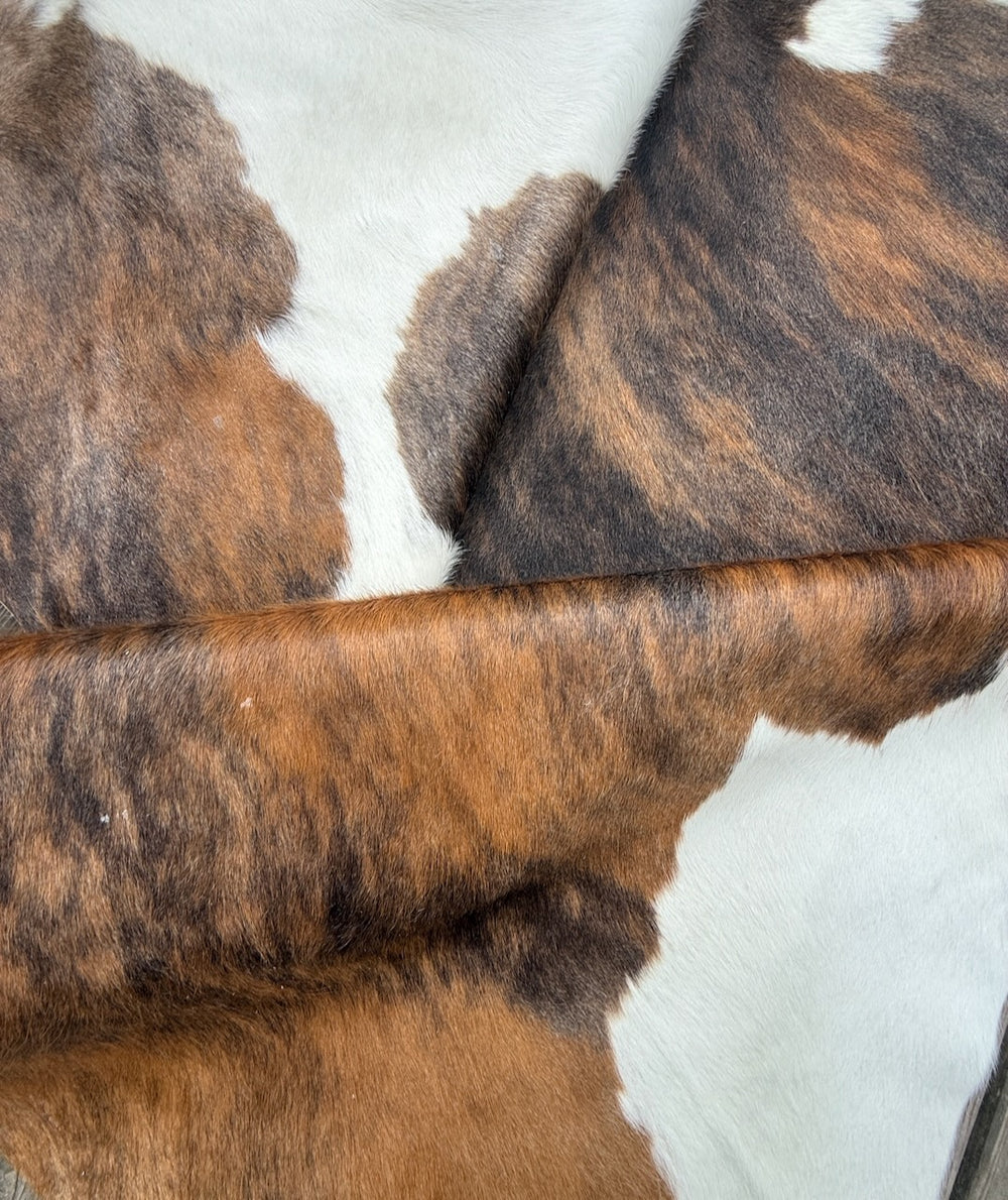 Premium Cowhide Rug  13528  225cm x 193cm (89" x 77") - cowhiderugslondon.co.uk