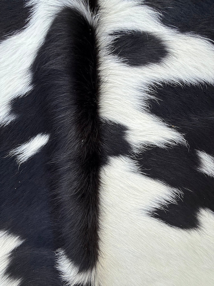 Cowhide Rug Extra Small  54358    153cm x 123cm (60" x 49") - cowhiderugslondon.co.uk