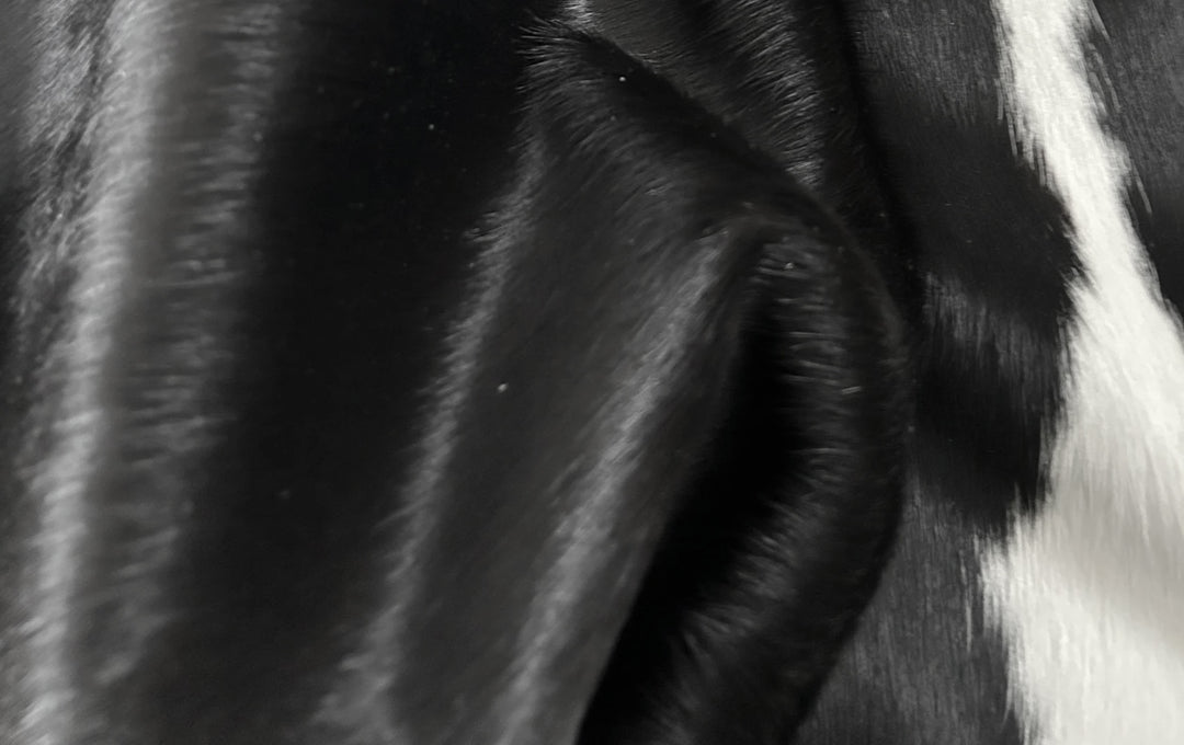 Premium Cowhide Rug N1832   235cm x 208cm (93" x 82") - cowhiderugslondon.co.uk