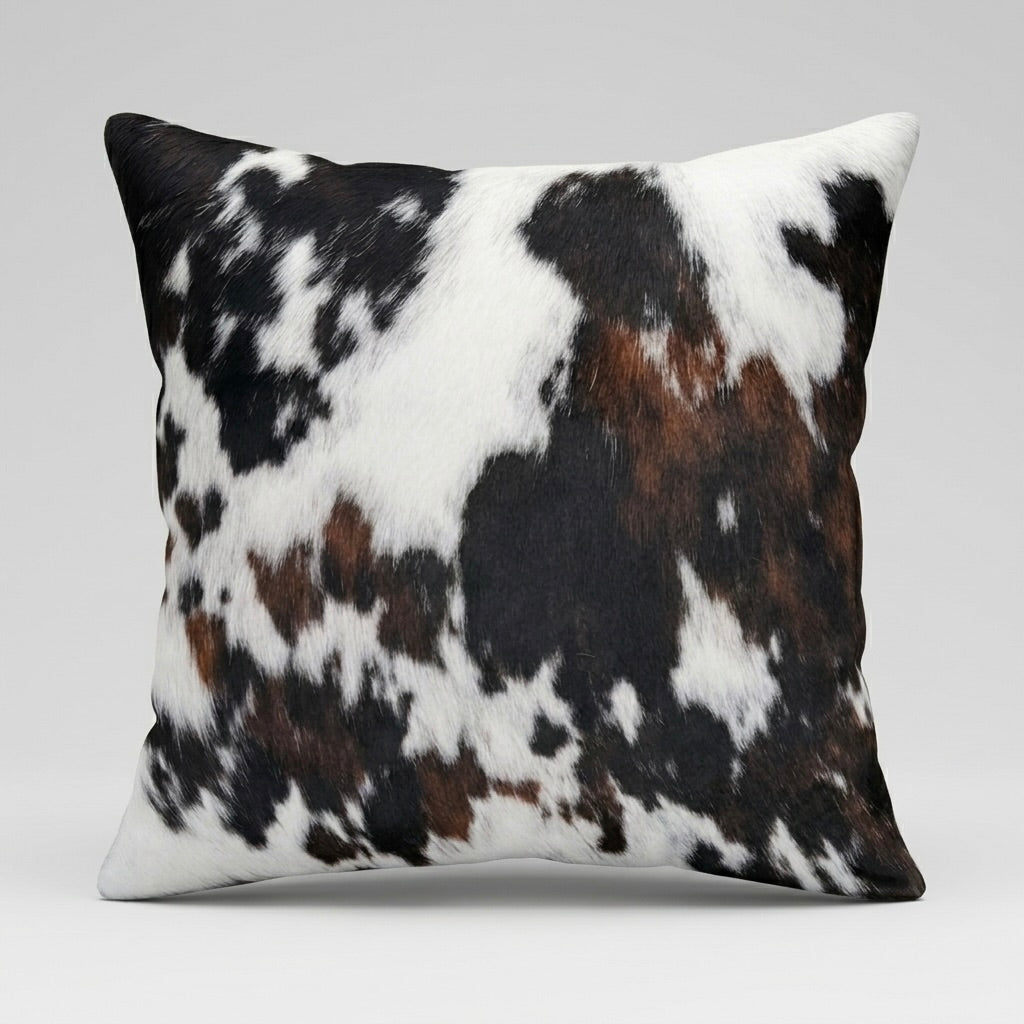 Decorative pillow with a cowhide pattern 