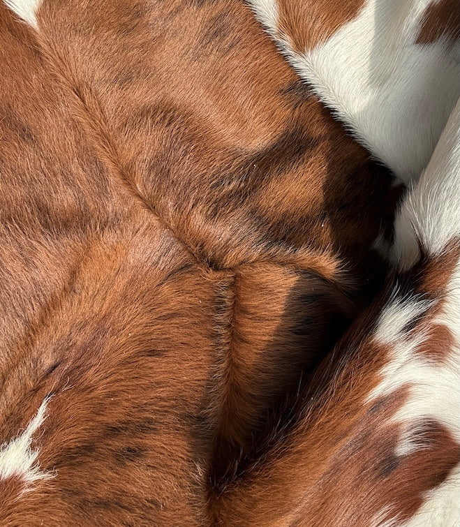 Cowhide Rug Premium 83215   205cm x 195cm (81" x 77")