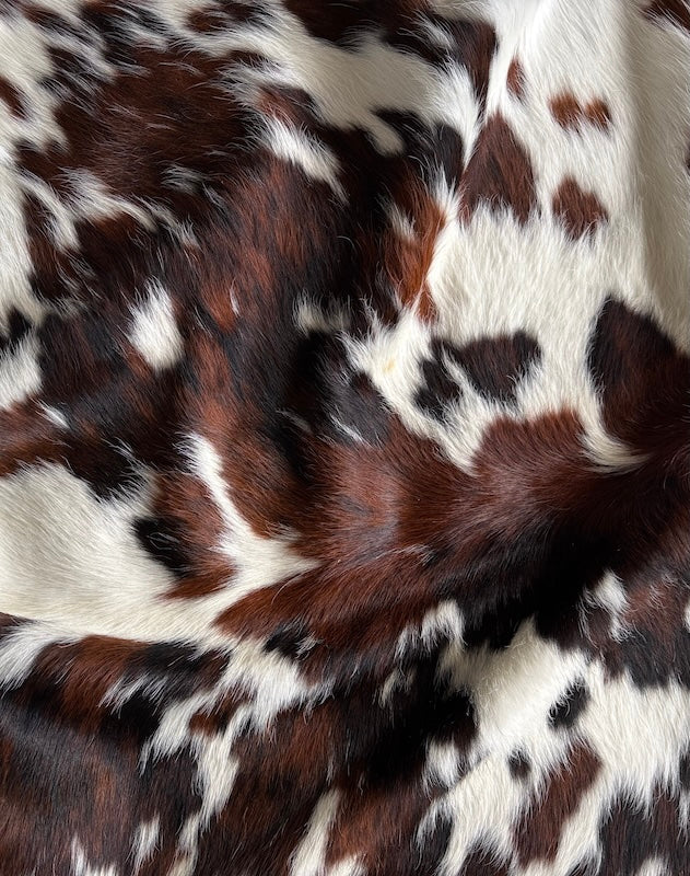 Cowhide Rug Premium  N45006   186cm x 154cm (73" x 61")