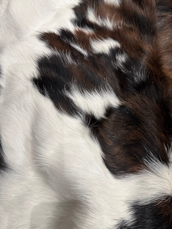 Premium Cowhide Rug N5447   240cm x 205cm (94" x 81") XXL - cowhiderugslondon.co.uk