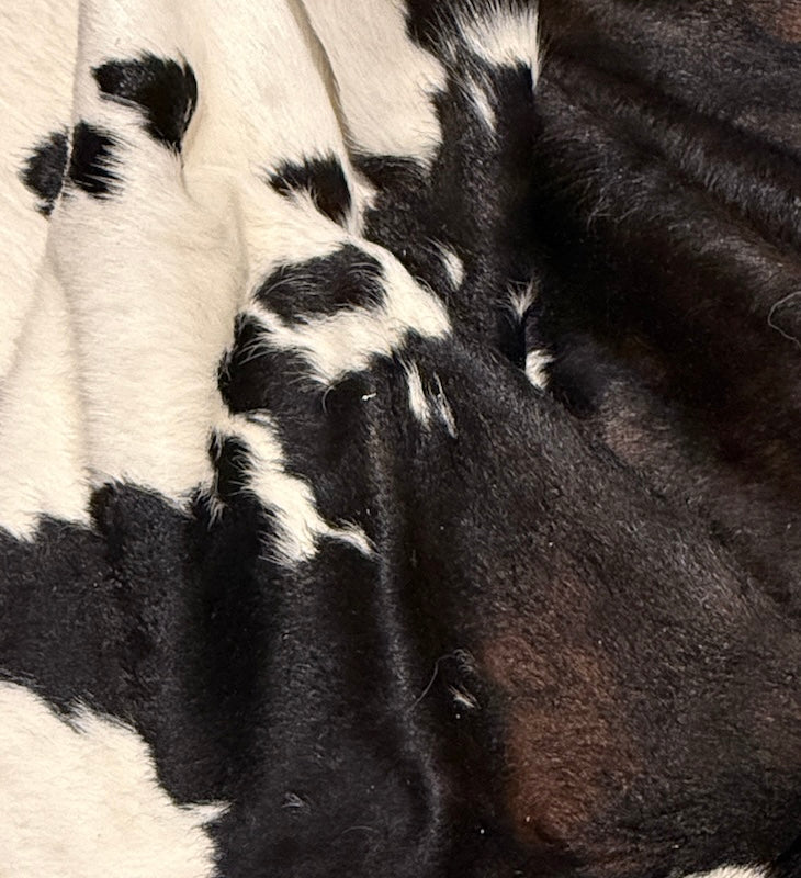 Premium Cowhide Rug 82239  230cm x 192cm (91" x 76") XXL - cowhiderugslondon.co.uk