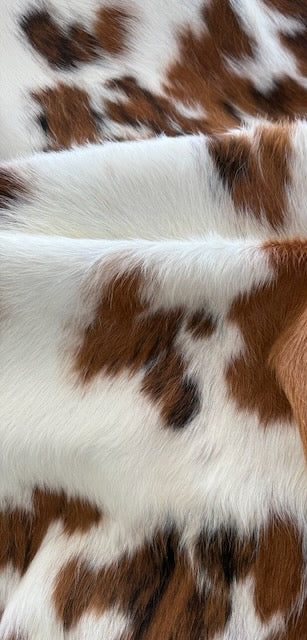 Premium Cowhide Rug  N60555 214cm x 192cm (84" x 76") - cowhiderugslondon.co.uk