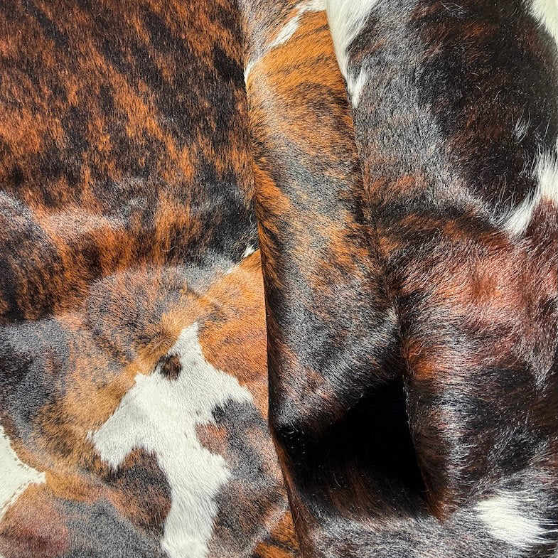 Cowhide Rug  81730 210cm x 179cm (83" x 70")