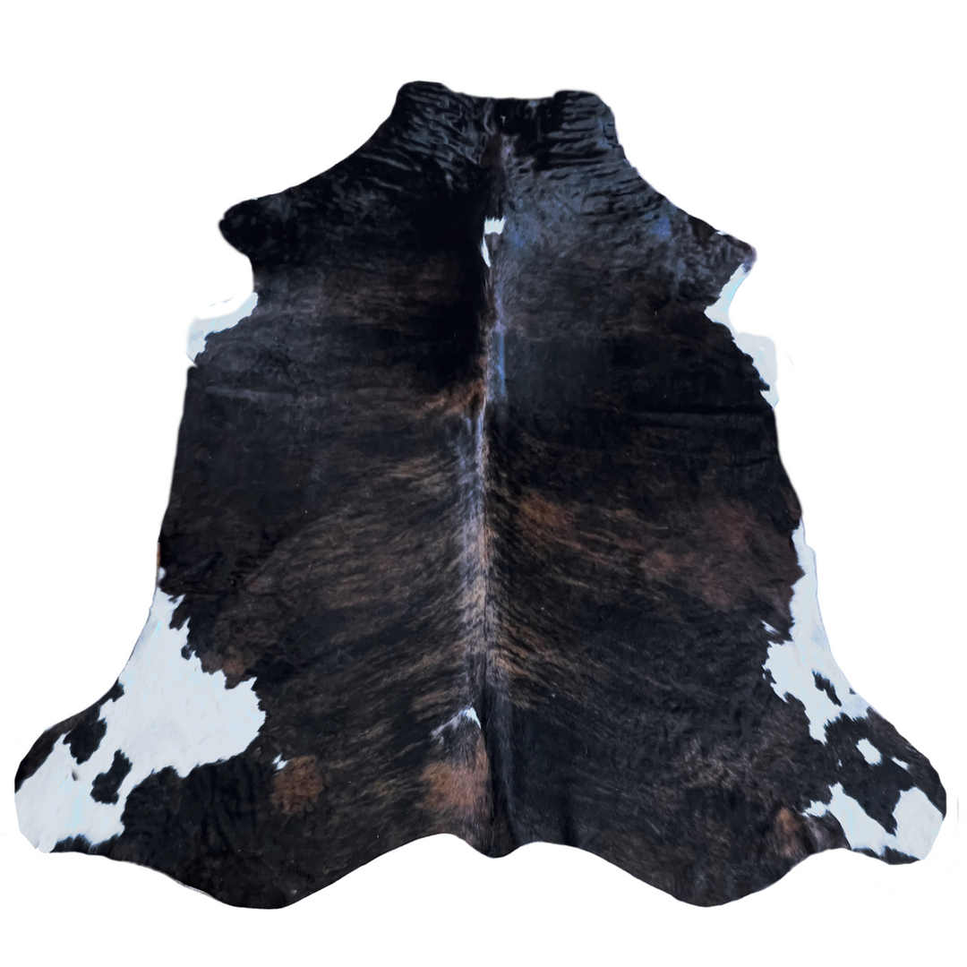 Cowhide rug AU101, 200cm x 180cm, natural hide with distinctive brown and white markings